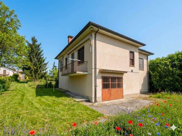 Casa quadrilocale in vendita in Via San Francesco, Centro, Brusasco