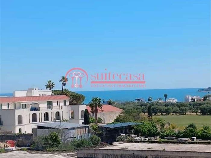 Appartamento quadrilocale in vendita in Trani