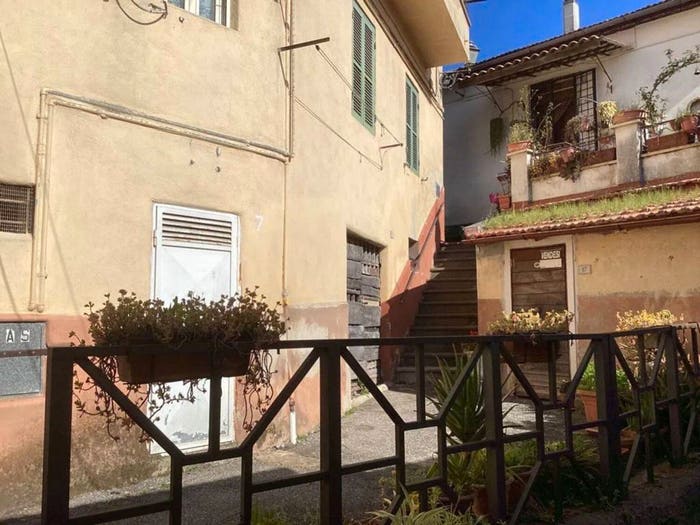Appartamento quadrilocale in vendita in Via Cesare Battisti, Bassano Romano