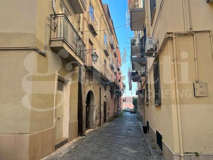 Appartamento quadrilocale in vendita in Via Giovan Battista Attendolo, Centro, Capua