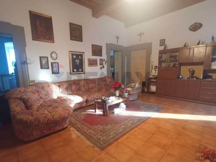 Appartamento con 6 locali in vendita in Centro, Bagni di Lucca