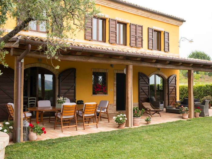 Casa con 6 locali in vendita in Via Santo Stefano, Osimo