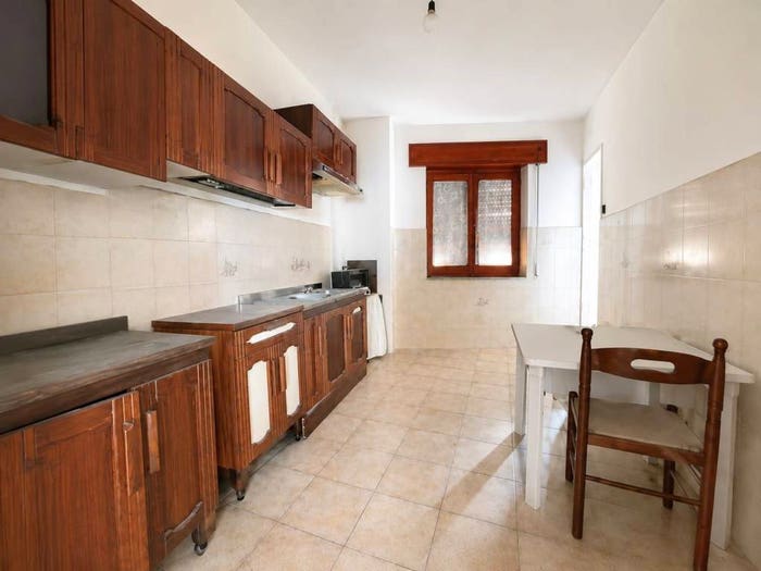 Appartamento con 6 locali in vendita in Via San Martino, Bronte
