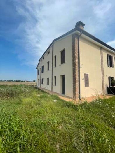 Casa quadrilocale in vendita in Via Corrado Govoni, La Saletta Tamara, Copparo