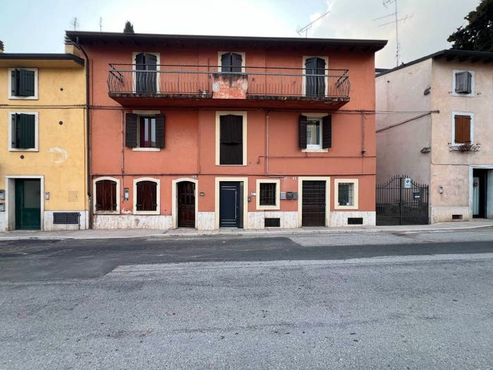 Appartamento quadrilocale in vendita in Via Roma, Centro, Grezzana