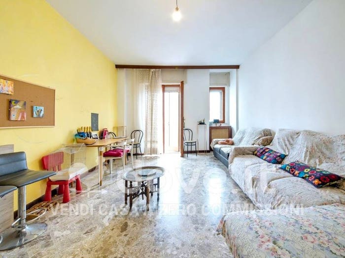 Appartamento quadrilocale in vendita in Via Bastioni San Giacomo, Centro Storico, Brindisi