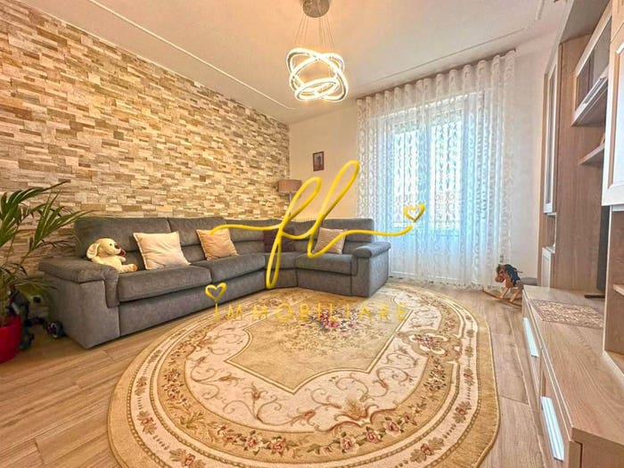 Appartamento con 5 locali in vendita in Via Benozzo Gozzoli, Cecina Centro, Cecina