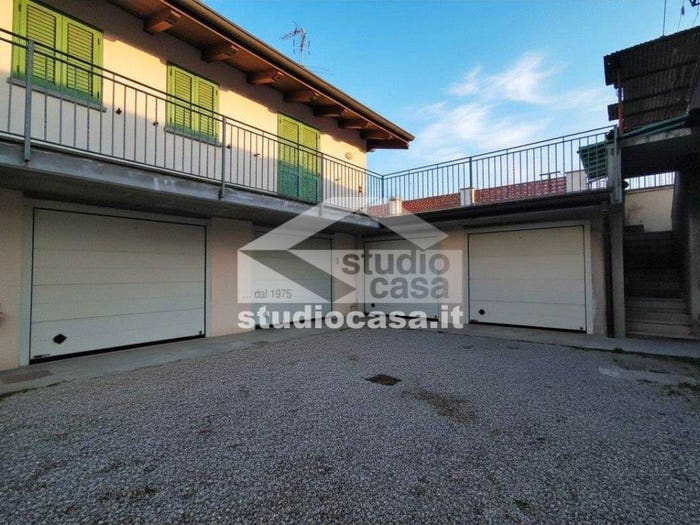 Appartamento con 6 locali in vendita in Via dei cistercensi, Centro, Caravaggio