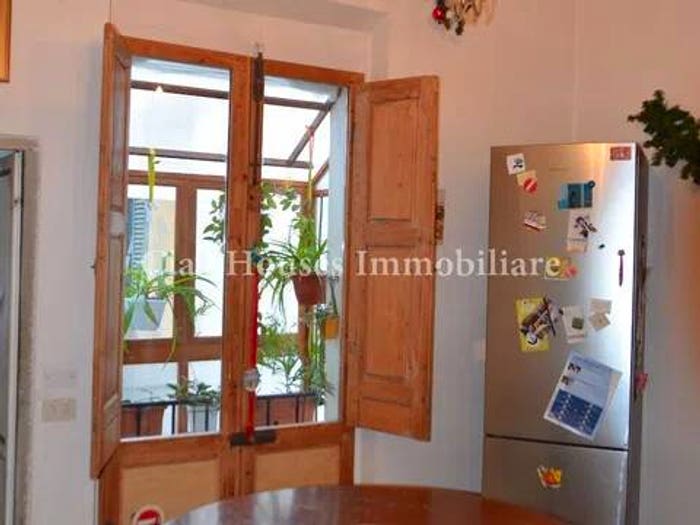Appartamento con 6 locali in vendita in Piazza Sant'Ambrogio, Sant'Ambrogio, Firenze