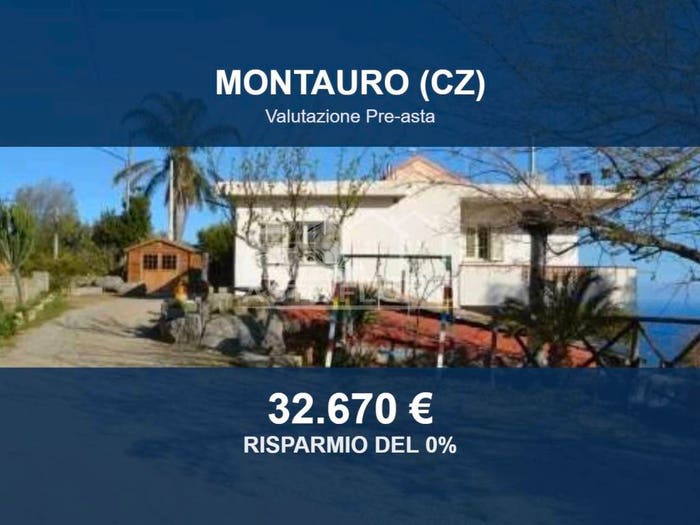 Appartamento con 6 locali in vendita in Località Gulluzzo snc, Calalunga Pietragrande, Montauro