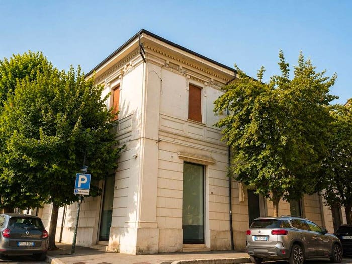 Appartamento con 6 locali in vendita in piazza del mercato, Centro, Avezzano
