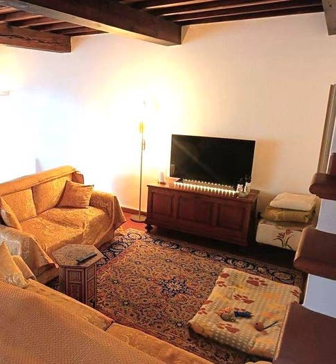 Casa con 5 locali in vendita in Piazza Vittorio Emanuele II, Centro, Carmignano
