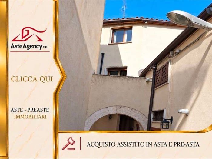 Appartamento con 5 locali in vendita in Vico I Mario Pagano, Centro, Lavello