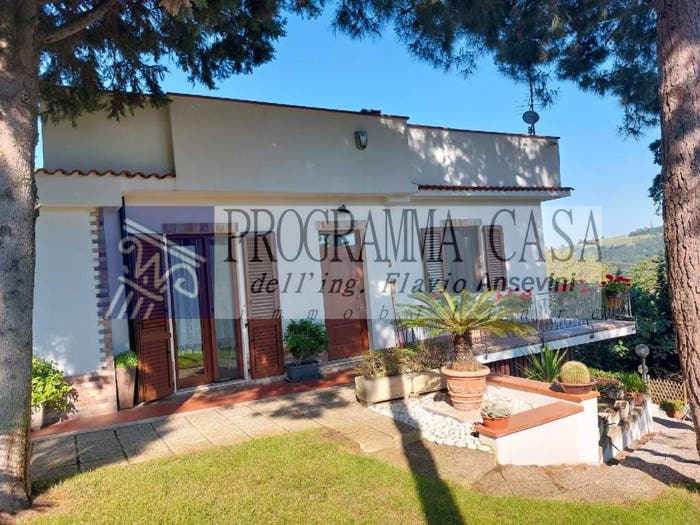 Casa con 5 locali in vendita in Paterno, Ancona