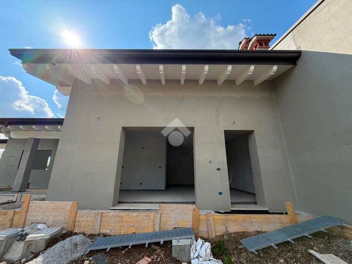 Casa trilocale in vendita in Via del Risorgimento, Calcinato