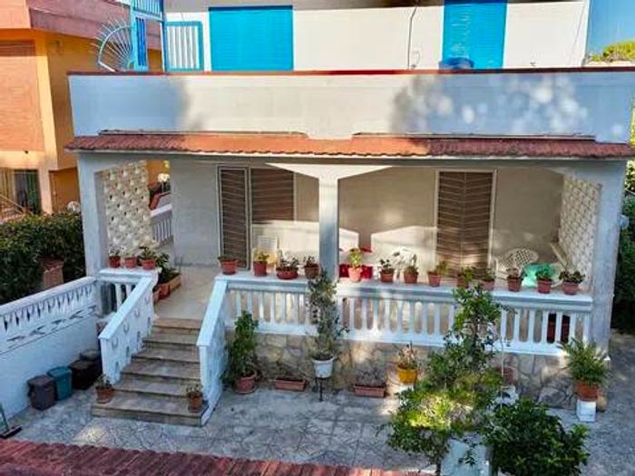 Casa quadrilocale in vendita in Viale Della Sorgente, Monti D'Arena Bosco Caggione, Pulsano