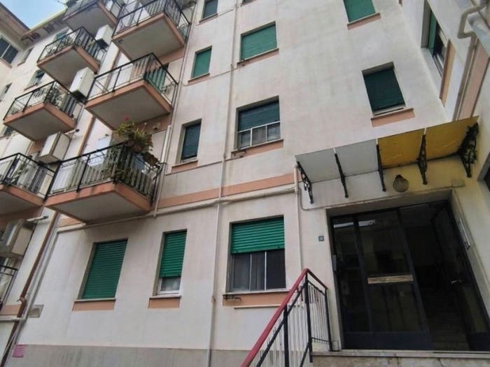 Appartamento con 5 locali in vendita in Via Sant'Ermanno, Provinciale, Messina