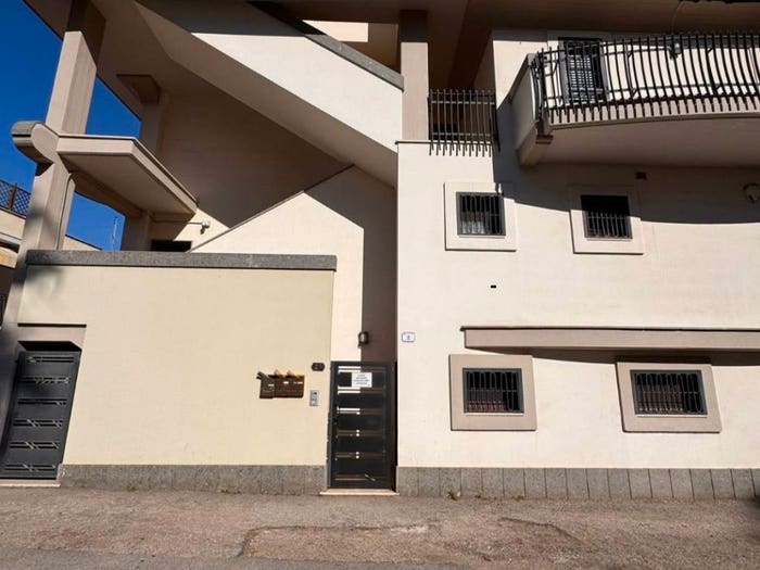 Casa in vendita in Via Calcare, Centro, Nettuno
