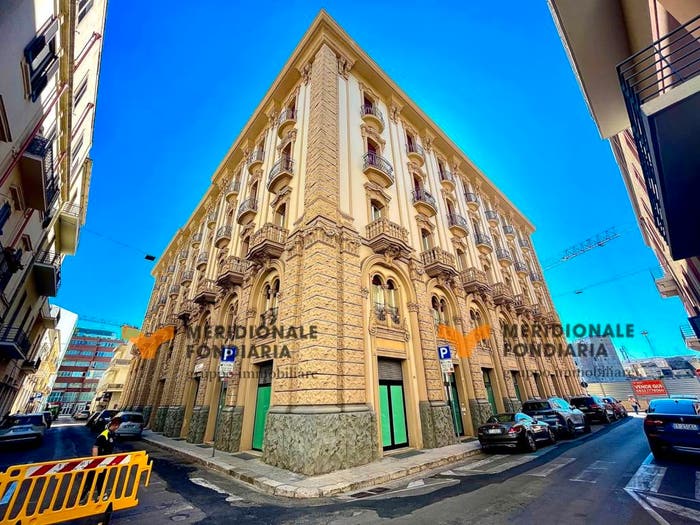 Appartamento con 6 locali in vendita in Via Reggimento Fanteria, Mazzini, Lecce