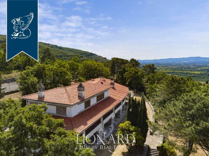 Casa con 6 locali in vendita in Loro Ciuffenna