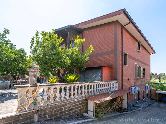 Casa quadrilocale in vendita in Via Montagnanello, Somaschi Fontana di Papa Ginestreto, Ariccia