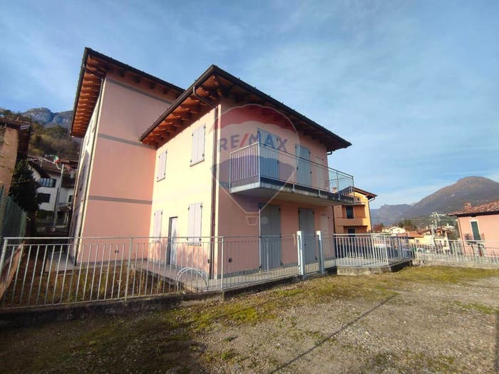 Casa con 6 locali in vendita in Via San Rocco, Centro, Menaggio