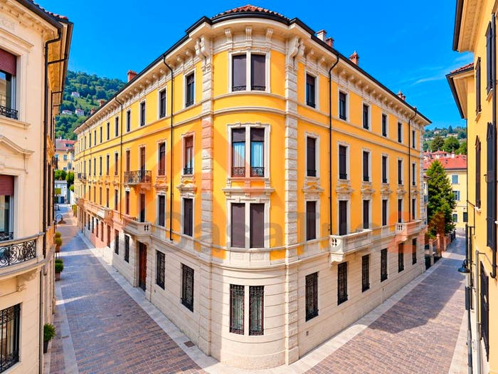 Appartamento trilocale in vendita in Via Giuseppe Rovelli, Centro Storico, Como