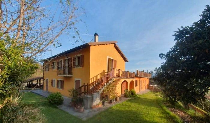 Casa con 6 locali in vendita in Via Aurelia, Carrodano