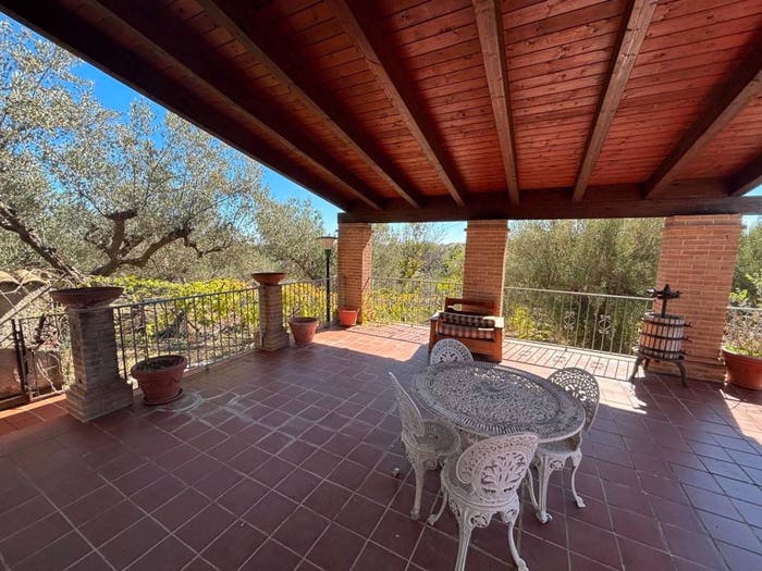 Casa quadrilocale in vendita in Contrada Villa Martelli, Lanciano