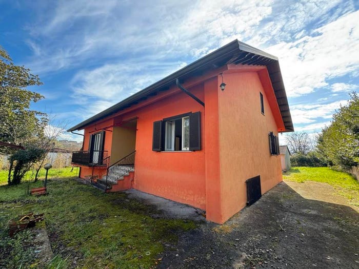 Casa quadrilocale in vendita in Via Taglia Prima, Coldragone, Colfelice