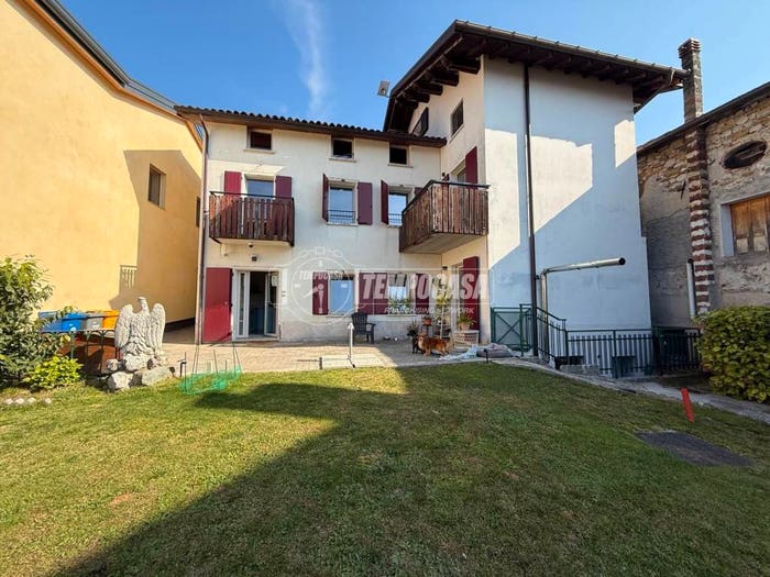Appartamento con 6 locali in vendita in Via Barp, Barp, Sedico