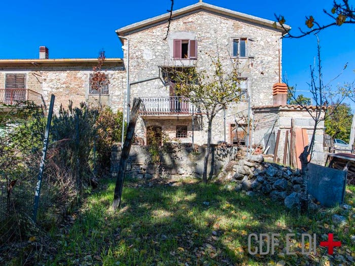 Casa trilocale in vendita in Località Canneto, Rocca Sinibalda