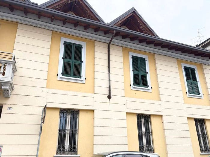Appartamento trilocale in vendita in Via Giosuè Carducci, Centro, Gallarate