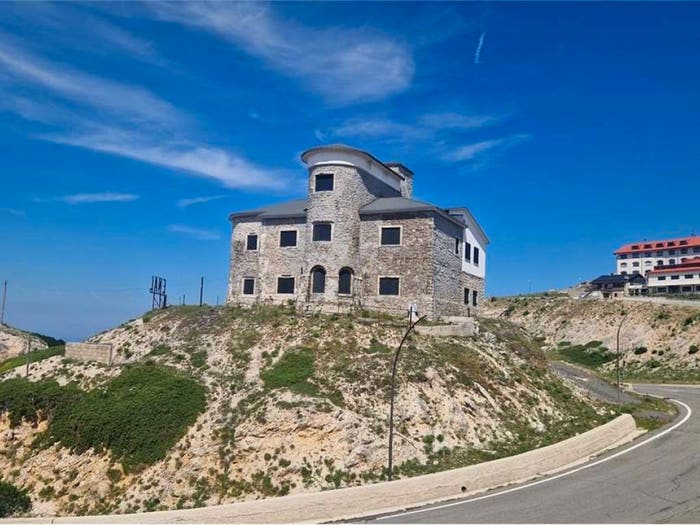 Casa con 6 locali in vendita in Via della Genziana, Guarcino