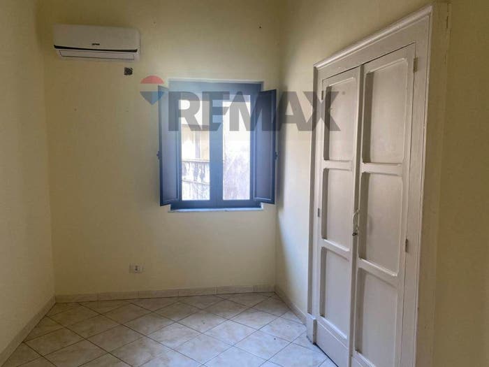 Appartamento trilocale in vendita in Via Bonajuto, Centro Storico, Catania