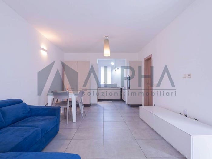 Casa con 6 locali in vendita in Via Rovigno, Darsena, Ravenna