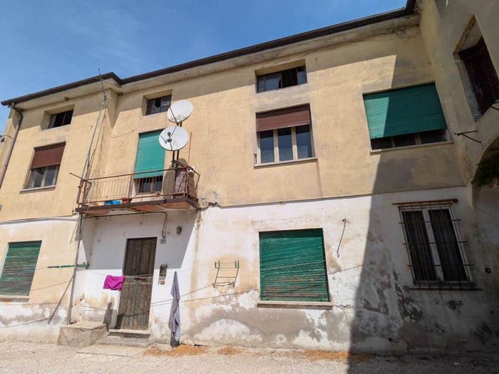 Casa con 5 locali in vendita in Via Francesco Crispi, Ponte Di Barbarano, Barbarano Mossano