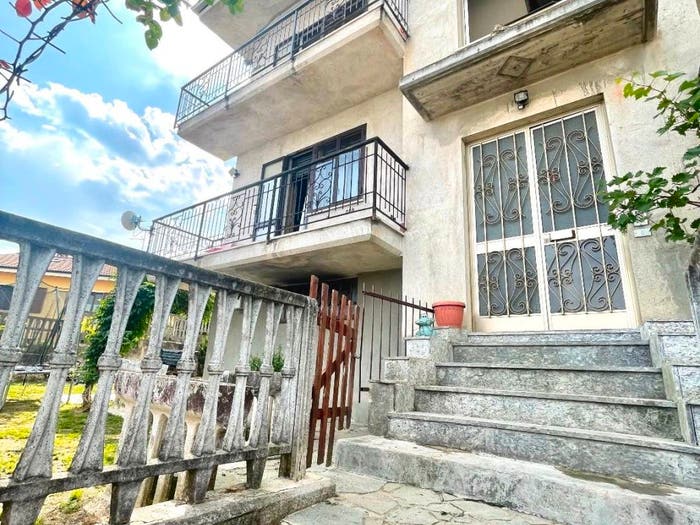 Casa con 6 locali in vendita in Niella Tanaro
