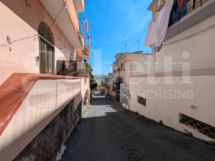 Appartamento trilocale in vendita in Via Prima Traversa Torregaveta, Centro, Bacoli