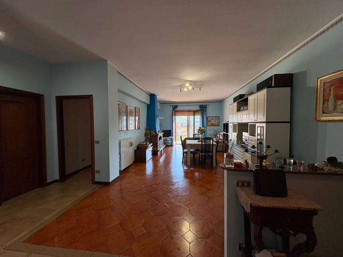 Appartamento con 6 locali in vendita in Via Elio Lombardi, Centro, Isernia