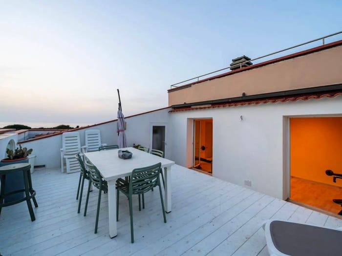 Appartamento con 6 locali in vendita in via pacinotti, Ardenza, Livorno