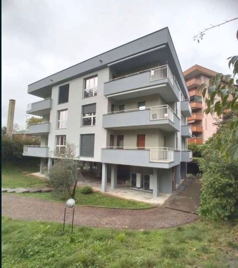 Appartamento con 6 locali in vendita in VIA MOLISE, San Giuseppe, Monza