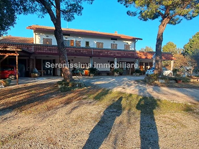 Casa in vendita in Villa Ceccolini, Pesaro