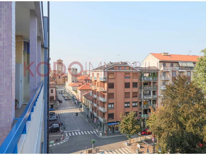 Appartamento quadrilocale in vendita in Via Po, Centro, Chivasso