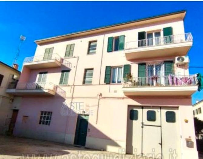 Appartamento quadrilocale in vendita in Via Ancona, Viale del Lavoro, Jesi