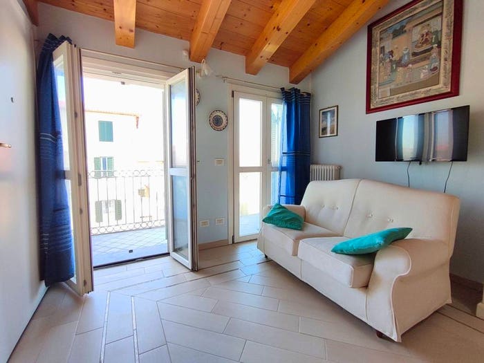 Appartamento trilocale in vendita in Via di Gualduccio, Marina di Pisa, Pisa