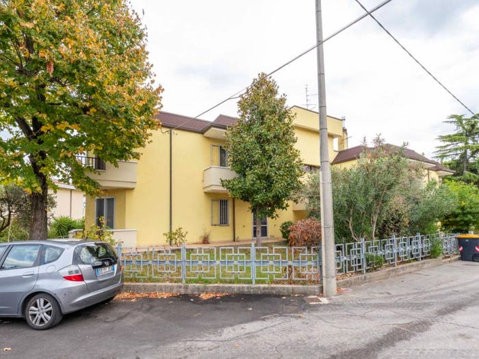 Appartamento con 5 locali in vendita in Centro, Coriano