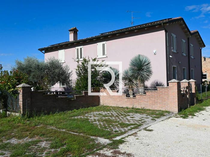Casa con 6 locali in vendita in Via Santerno Ammonite, Ammonite, Ravenna