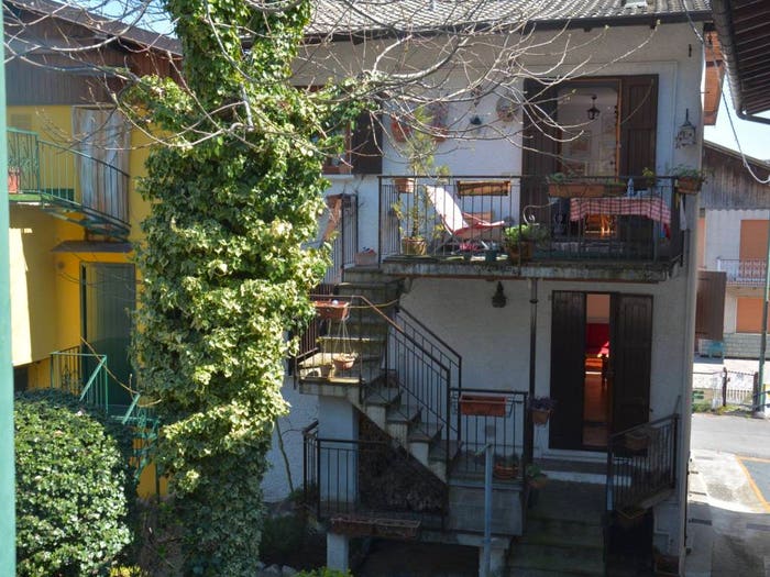 Appartamento trilocale in vendita in Selvino