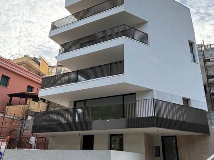 Appartamento trilocale in vendita in Via Borri, Via Roma Borgo Barusso, Alassio
